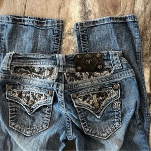 Size 25 Miss Me Easy bootcut jeans in perfect condition